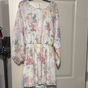 NWT H&M balloon sleeved open back Dress